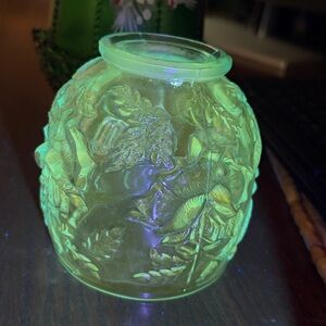 Top only LG WRIGHT FENTON LIGHT AQUA BLUE EMBOSSED ROSE FAIRY LAMP GLOWS uranium